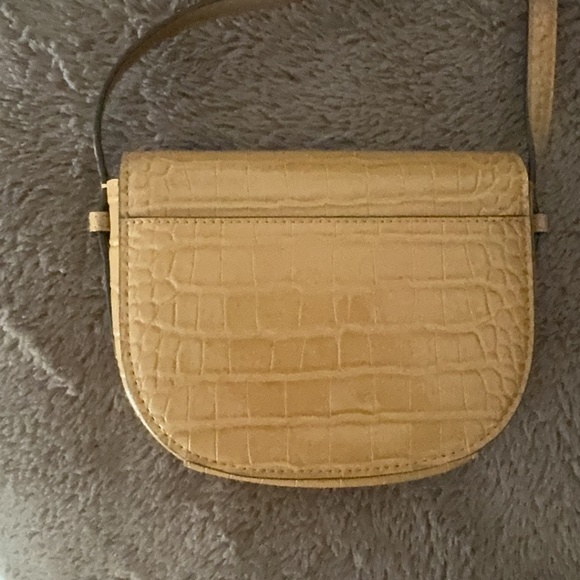 New with tag Michael kors Reed Small Logo and Leather Crossbody Bag - Picture 5 of 5